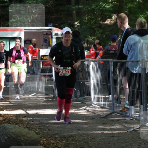 28.09.2025 - 33. Volkslauf durch das schöne Alstertal Strokosch-Dieckow http://msf.ph/oto/8957525 28.09.2025 13:03:30 Ziel 2105, 2641 meine-sportfotos.de