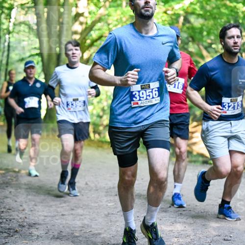 28.09.2025 - 33. Volkslauf durch das schöne Alstertal Dr. Thomas Lammeyer http://msf.ph/oto/8957530 28.09.2025 10:48:38 Laufen 3396, 3956, 16, 3213 meine-sportfotos.de