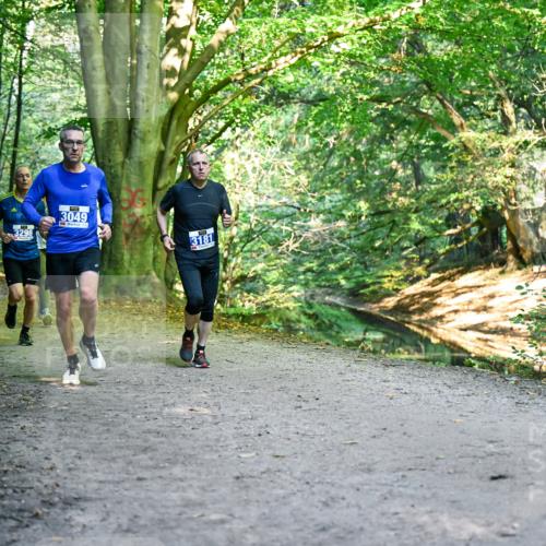 28.09.2025 - 33. Volkslauf durch das schöne Alstertal Dr. Thomas Lammeyer http://msf.ph/oto/8957769 28.09.2025 10:49:23 Laufen 3298, 3049, 3181 meine-sportfotos.de