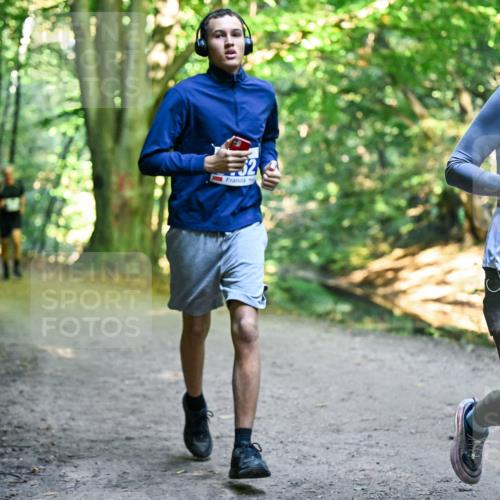 28.09.2025 - 33. Volkslauf durch das schöne Alstertal Dr. Thomas Lammeyer http://msf.ph/oto/8957799 28.09.2025 10:49:27 Laufen 32, 3385 meine-sportfotos.de