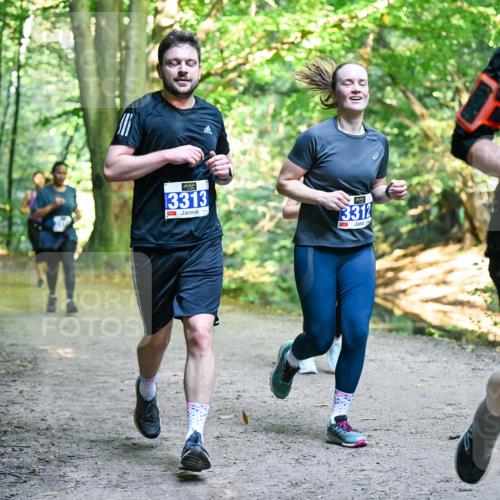 28.09.2025 - 33. Volkslauf durch das schöne Alstertal Dr. Thomas Lammeyer http://msf.ph/oto/8957840 28.09.2025 10:49:34 Laufen 3313, 3312 meine-sportfotos.de