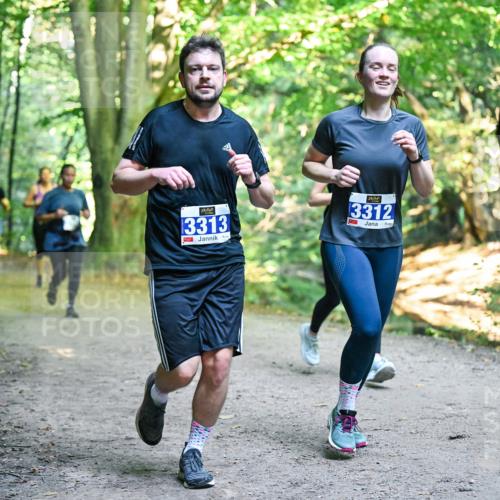 28.09.2025 - 33. Volkslauf durch das schöne Alstertal Dr. Thomas Lammeyer http://msf.ph/oto/8957841 28.09.2025 10:49:34 Laufen 3313, 3312 meine-sportfotos.de