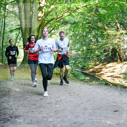 28.09.2025 - 33. Volkslauf durch das schöne Alstertal Dr. Thomas Lammeyer http://msf.ph/oto/8957899 28.09.2025 10:49:47 Laufen 3352, 3415, 3945, 3946 meine-sportfotos.de