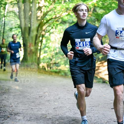 28.09.2025 - 33. Volkslauf durch das schöne Alstertal Dr. Thomas Lammeyer http://msf.ph/oto/8957926 28.09.2025 10:49:51 Laufen 3415, 3414 meine-sportfotos.de
