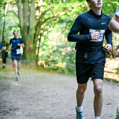 28.09.2025 - 33. Volkslauf durch das schöne Alstertal Dr. Thomas Lammeyer http://msf.ph/oto/8957928 28.09.2025 10:49:51 Laufen 34 meine-sportfotos.de