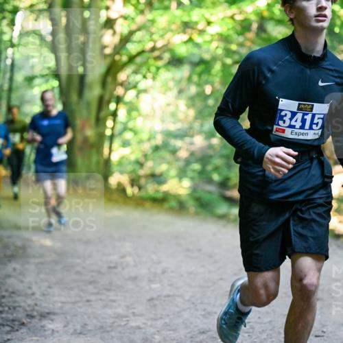 28.09.2025 - 33. Volkslauf durch das schöne Alstertal Dr. Thomas Lammeyer http://msf.ph/oto/8957929 28.09.2025 10:49:51 Laufen 3415 meine-sportfotos.de