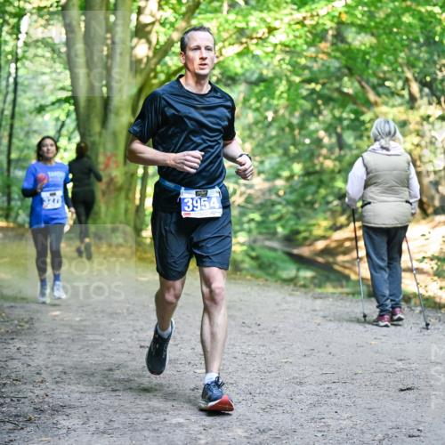 28.09.2025 - 33. Volkslauf durch das schöne Alstertal Dr. Thomas Lammeyer http://msf.ph/oto/8958014 28.09.2025 10:50:07 Laufen 3954 meine-sportfotos.de