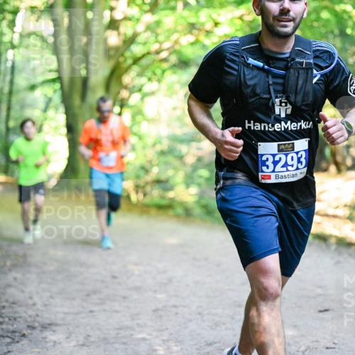28.09.2025 - 33. Volkslauf durch das schöne Alstertal Dr. Thomas Lammeyer http://msf.ph/oto/8958099 28.09.2025 10:50:28 Laufen 17, 3293 meine-sportfotos.de