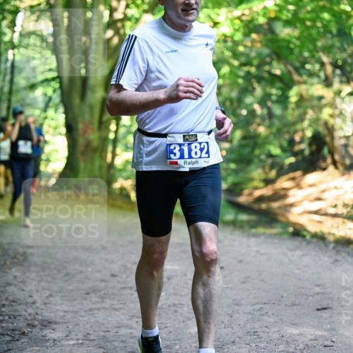 28.09.2025 - 33. Volkslauf durch das schöne Alstertal Dr. Thomas Lammeyer http://msf.ph/oto/8958459 28.09.2025 10:51:38 Laufen 3182 meine-sportfotos.de