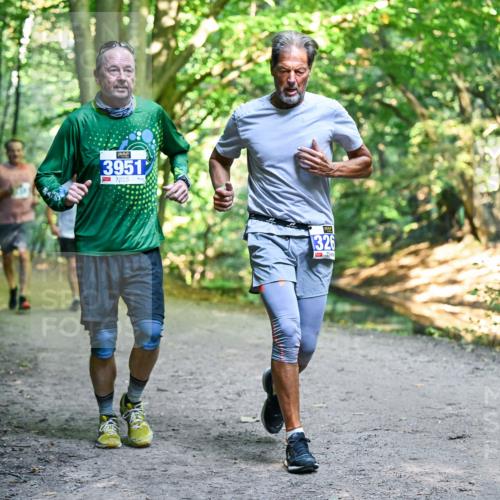 28.09.2025 - 33. Volkslauf durch das schöne Alstertal Dr. Thomas Lammeyer http://msf.ph/oto/8958559 28.09.2025 10:51:53 Laufen 3951, 1326 meine-sportfotos.de