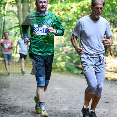 28.09.2025 - 33. Volkslauf durch das schöne Alstertal Dr. Thomas Lammeyer http://msf.ph/oto/8958564 28.09.2025 10:51:54 Laufen 3951, 326 meine-sportfotos.de