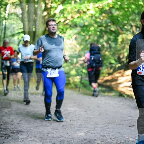 28.09.2025 - 33. Volkslauf durch das schöne Alstertal Dr. Thomas Lammeyer http://msf.ph/oto/8958621 28.09.2025 10:52:10 Laufen 3216 meine-sportfotos.de