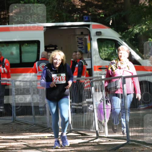 28.09.2025 - 33. Volkslauf durch das schöne Alstertal Strokosch-Dieckow http://msf.ph/oto/8958631 28.09.2025 13:38:49 Ziel 2219 meine-sportfotos.de