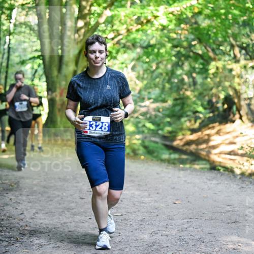 28.09.2025 - 33. Volkslauf durch das schöne Alstertal Dr. Thomas Lammeyer http://msf.ph/oto/8958895 28.09.2025 10:53:01 Laufen 3328 meine-sportfotos.de