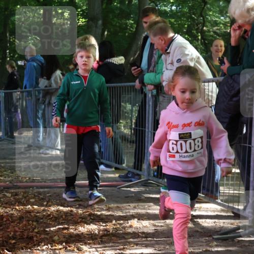 28.09.2025 - 33. Volkslauf durch das schöne Alstertal Strokosch-Dieckow http://msf.ph/oto/8958950 28.09.2025 10:42:41 Ziel  meine-sportfotos.de