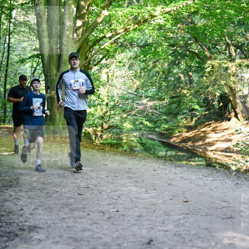 28.09.2025 - 33. Volkslauf durch das schöne Alstertal Dr. Thomas Lammeyer http://msf.ph/oto/8958966 28.09.2025 10:53:09 Laufen 3402, 3401 meine-sportfotos.de