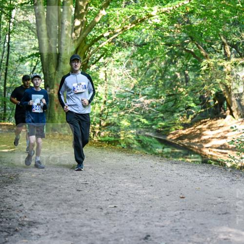 28.09.2025 - 33. Volkslauf durch das schöne Alstertal Dr. Thomas Lammeyer http://msf.ph/oto/8958967 28.09.2025 10:53:09 Laufen 3402, 3401 meine-sportfotos.de