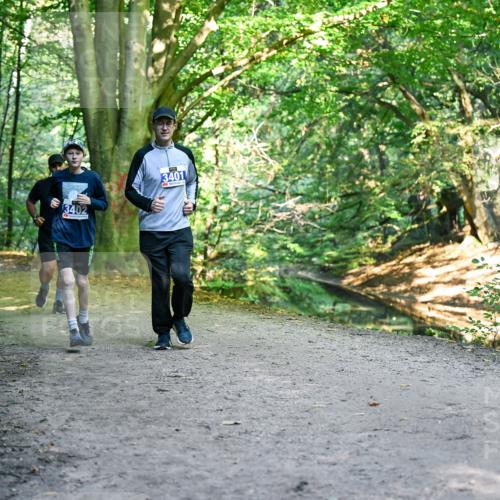 28.09.2025 - 33. Volkslauf durch das schöne Alstertal Dr. Thomas Lammeyer http://msf.ph/oto/8958970 28.09.2025 10:53:09 Laufen 3402, 3401 meine-sportfotos.de