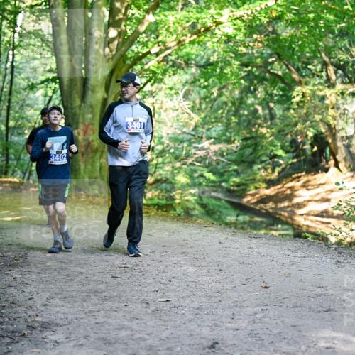 28.09.2025 - 33. Volkslauf durch das schöne Alstertal Dr. Thomas Lammeyer http://msf.ph/oto/8958974 28.09.2025 10:53:10 Laufen 3402, 3401 meine-sportfotos.de