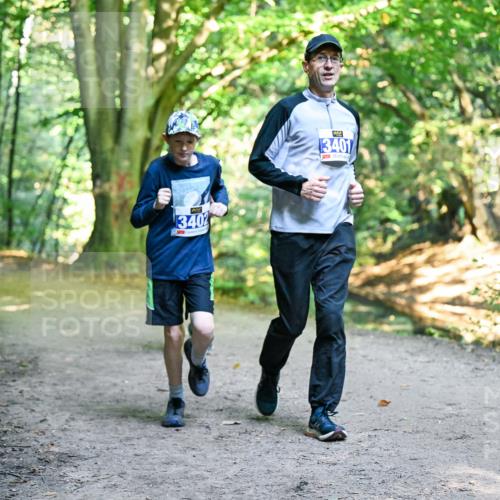 28.09.2025 - 33. Volkslauf durch das schöne Alstertal Dr. Thomas Lammeyer http://msf.ph/oto/8958990 28.09.2025 10:53:11 Laufen 3402, 3401 meine-sportfotos.de