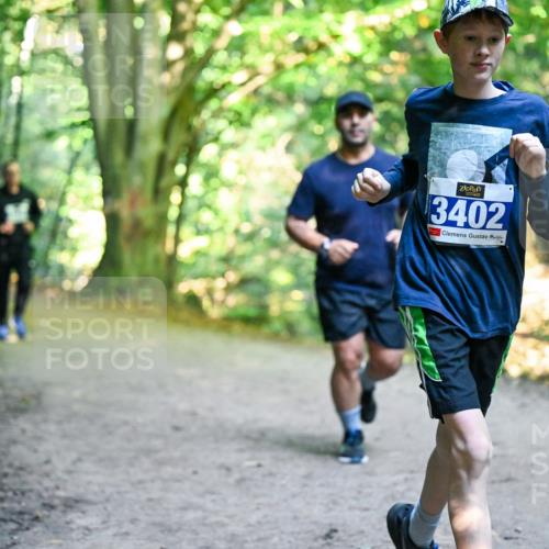 28.09.2025 - 33. Volkslauf durch das schöne Alstertal Dr. Thomas Lammeyer http://msf.ph/oto/8959007 28.09.2025 10:53:13 Laufen 3402 meine-sportfotos.de