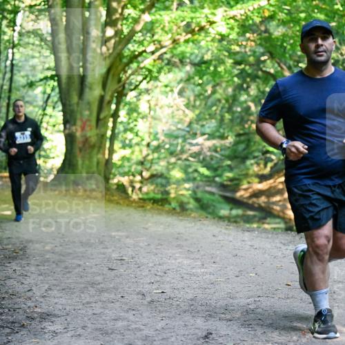 28.09.2025 - 33. Volkslauf durch das schöne Alstertal Dr. Thomas Lammeyer http://msf.ph/oto/8959010 28.09.2025 10:53:13 Laufen  meine-sportfotos.de