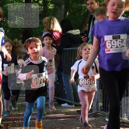 28.09.2025 - 33. Volkslauf durch das schöne Alstertal Strokosch-Dieckow http://msf.ph/oto/8959022 28.09.2025 10:42:57 Ziel  meine-sportfotos.de
