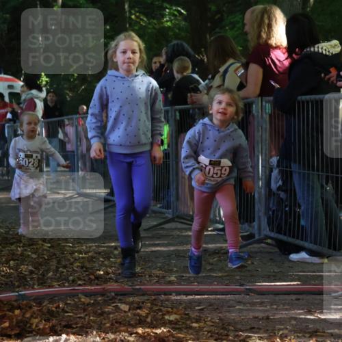 28.09.2025 - 33. Volkslauf durch das schöne Alstertal Strokosch-Dieckow http://msf.ph/oto/8959104 28.09.2025 10:43:19 Ziel  meine-sportfotos.de
