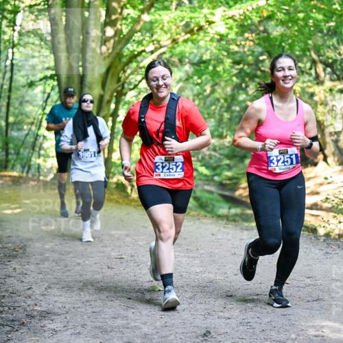 28.09.2025 - 33. Volkslauf durch das schöne Alstertal Dr. Thomas Lammeyer http://msf.ph/oto/8959166 28.09.2025 10:53:31 Laufen 3252, 3251 meine-sportfotos.de