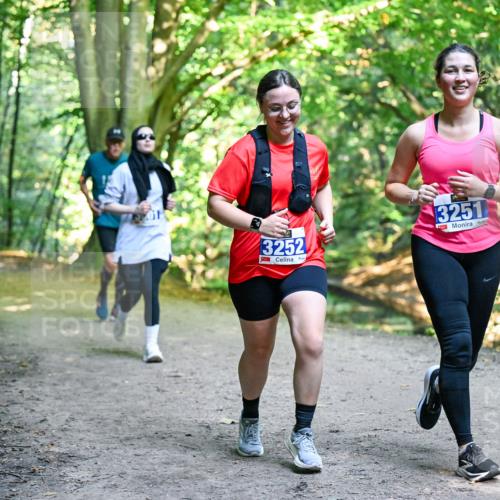 28.09.2025 - 33. Volkslauf durch das schöne Alstertal Dr. Thomas Lammeyer http://msf.ph/oto/8959170 28.09.2025 10:53:31 Laufen 3252, 3251 meine-sportfotos.de