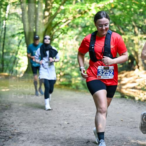 28.09.2025 - 33. Volkslauf durch das schöne Alstertal Dr. Thomas Lammeyer http://msf.ph/oto/8959174 28.09.2025 10:53:31 Laufen 3252, 13251 meine-sportfotos.de