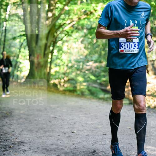 28.09.2025 - 33. Volkslauf durch das schöne Alstertal Dr. Thomas Lammeyer http://msf.ph/oto/8959208 28.09.2025 10:53:35 Laufen 2, 0, 25, 3003 meine-sportfotos.de