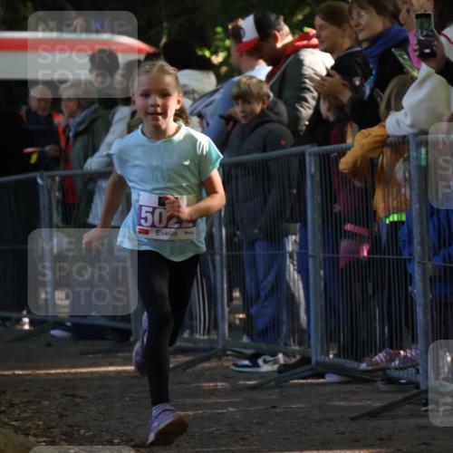 28.09.2025 - 33. Volkslauf durch das schöne Alstertal Strokosch-Dieckow http://msf.ph/oto/8959347 28.09.2025 10:45:16 Ziel 5022 meine-sportfotos.de