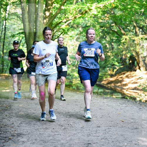 28.09.2025 - 33. Volkslauf durch das schöne Alstertal Dr. Thomas Lammeyer http://msf.ph/oto/8959413 28.09.2025 10:54:02 Laufen 3058, 3057 meine-sportfotos.de