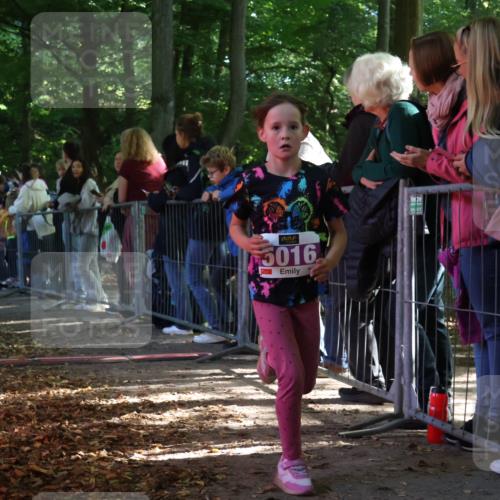 28.09.2025 - 33. Volkslauf durch das schöne Alstertal Strokosch-Dieckow http://msf.ph/oto/8959519 28.09.2025 10:45:58 Ziel 5016 meine-sportfotos.de