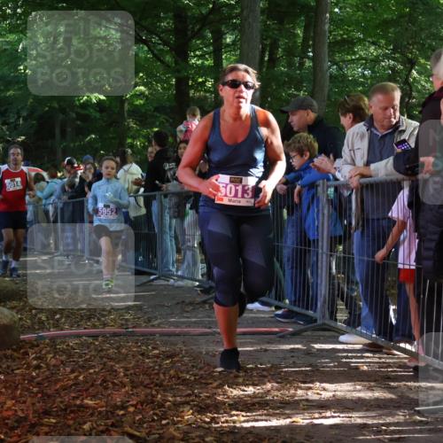 28.09.2025 - 33. Volkslauf durch das schöne Alstertal Strokosch-Dieckow http://msf.ph/oto/8959709 28.09.2025 10:46:46 Ziel 5013, 5014, 5952, 5953, 5958, 5959, 5969 meine-sportfotos.de