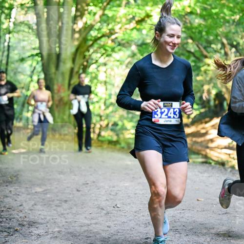 28.09.2025 - 33. Volkslauf durch das schöne Alstertal Dr. Thomas Lammeyer http://msf.ph/oto/8959735 28.09.2025 10:55:39 Laufen 3243, 3259 meine-sportfotos.de