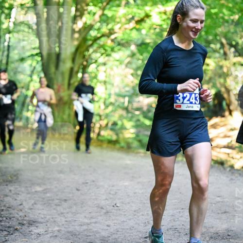 28.09.2025 - 33. Volkslauf durch das schöne Alstertal Dr. Thomas Lammeyer http://msf.ph/oto/8959737 28.09.2025 10:55:39 Laufen 3243, 3259 meine-sportfotos.de