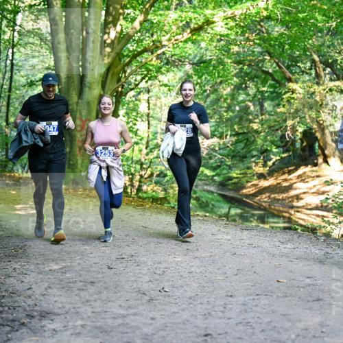 28.09.2025 - 33. Volkslauf durch das schöne Alstertal Dr. Thomas Lammeyer http://msf.ph/oto/8959748 28.09.2025 10:55:41 Laufen 047, 3253 meine-sportfotos.de