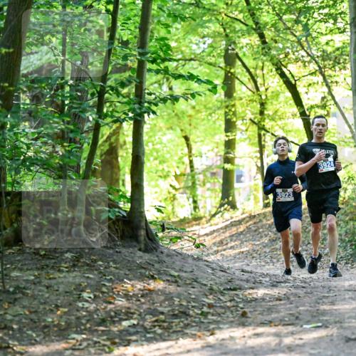 28.09.2025 - 33. Volkslauf durch das schöne Alstertal Dr. Thomas Lammeyer http://msf.ph/oto/8960099 28.09.2025 10:59:26 Laufen 3923, 3924 meine-sportfotos.de
