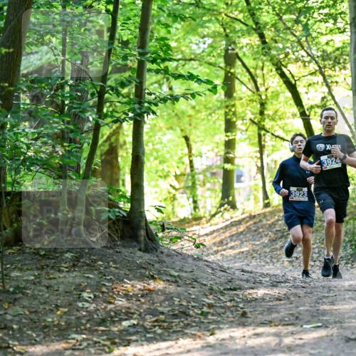 28.09.2025 - 33. Volkslauf durch das schöne Alstertal Dr. Thomas Lammeyer http://msf.ph/oto/8960101 28.09.2025 10:59:27 Laufen 3923, 3924 meine-sportfotos.de