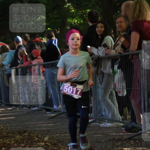 28.09.2025 - 33. Volkslauf durch das schöne Alstertal Strokosch-Dieckow http://msf.ph/oto/8960129 28.09.2025 10:47:49 Ziel 5017 meine-sportfotos.de