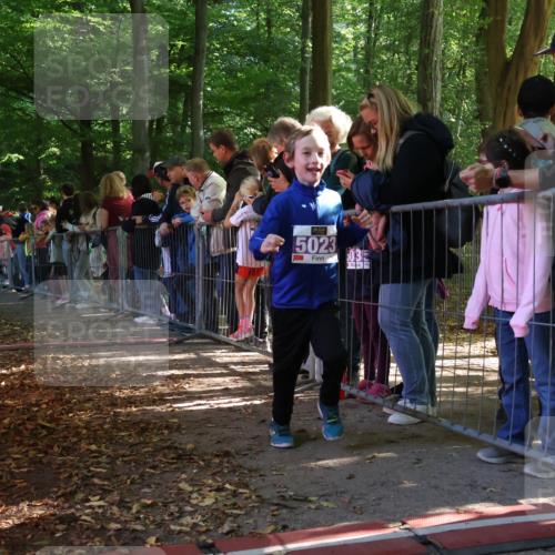 28.09.2025 - 33. Volkslauf durch das schöne Alstertal Strokosch-Dieckow http://msf.ph/oto/8960311 28.09.2025 10:48:28 Ziel 5023 meine-sportfotos.de