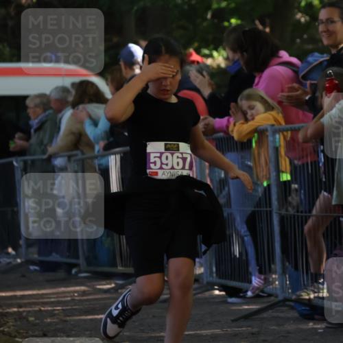 28.09.2025 - 33. Volkslauf durch das schöne Alstertal Strokosch-Dieckow http://msf.ph/oto/8960334 28.09.2025 10:48:43 Ziel 5036, 5967 meine-sportfotos.de