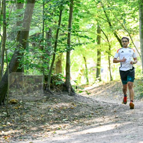 28.09.2025 - 33. Volkslauf durch das schöne Alstertal Dr. Thomas Lammeyer http://msf.ph/oto/8960471 28.09.2025 11:02:51 Laufen  meine-sportfotos.de