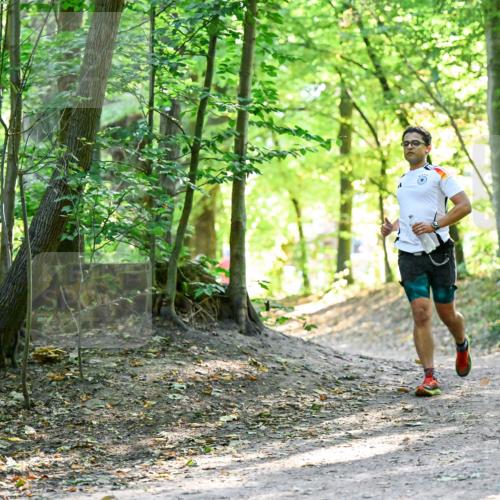 28.09.2025 - 33. Volkslauf durch das schöne Alstertal Dr. Thomas Lammeyer http://msf.ph/oto/8960475 28.09.2025 11:02:51 Laufen  meine-sportfotos.de