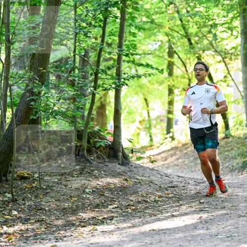 28.09.2025 - 33. Volkslauf durch das schöne Alstertal Dr. Thomas Lammeyer http://msf.ph/oto/8960476 28.09.2025 11:02:51 Laufen  meine-sportfotos.de