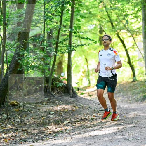 28.09.2025 - 33. Volkslauf durch das schöne Alstertal Dr. Thomas Lammeyer http://msf.ph/oto/8960479 28.09.2025 11:02:52 Laufen  meine-sportfotos.de