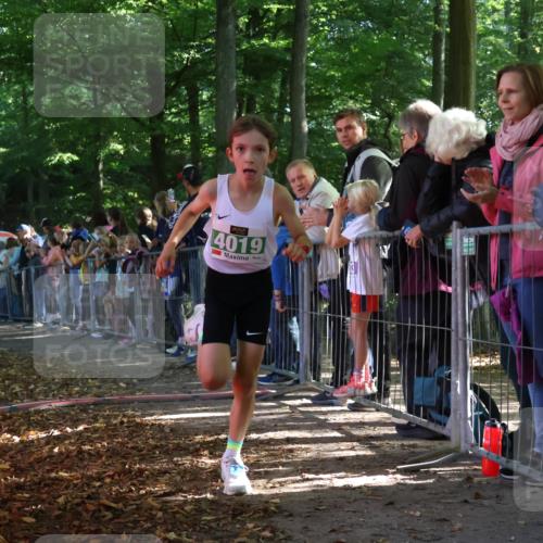 28.09.2025 - 33. Volkslauf durch das schöne Alstertal Strokosch-Dieckow http://msf.ph/oto/8960590 28.09.2025 10:50:09 Ziel 4019, 4161 meine-sportfotos.de