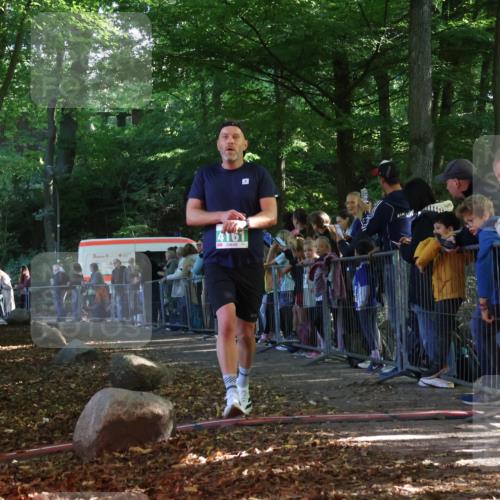 28.09.2025 - 33. Volkslauf durch das schöne Alstertal Strokosch-Dieckow http://msf.ph/oto/8960621 28.09.2025 10:50:14 Ziel 4161 meine-sportfotos.de